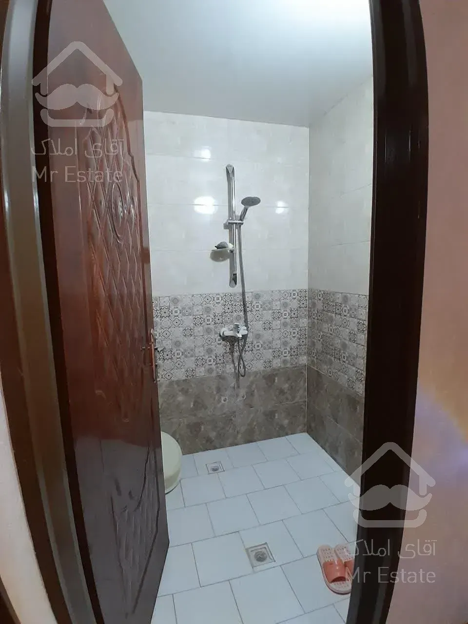 آپارتمان سند دار تک واحد فول امکانات در کوی امیرالمومنین