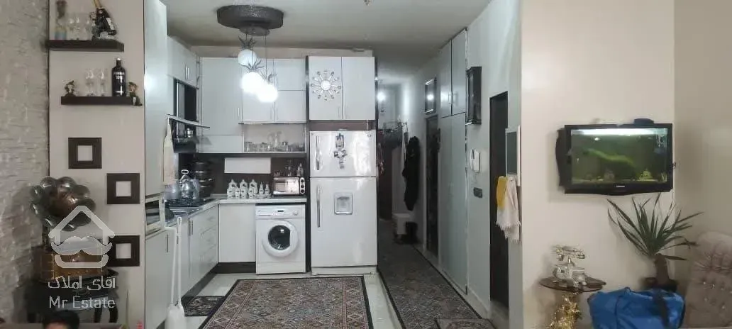 آپارتمان دو واحدی سرجلو نورگیر فول امکانات واقع در کوی امیرالمومنین