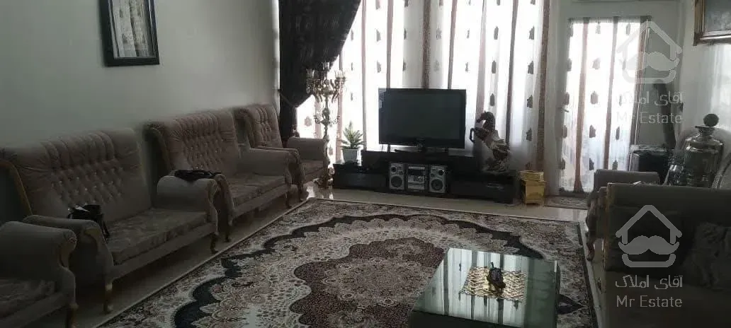 آپارتمان دو واحدی سرجلو نورگیر فول امکانات واقع در کوی امیرالمومنین