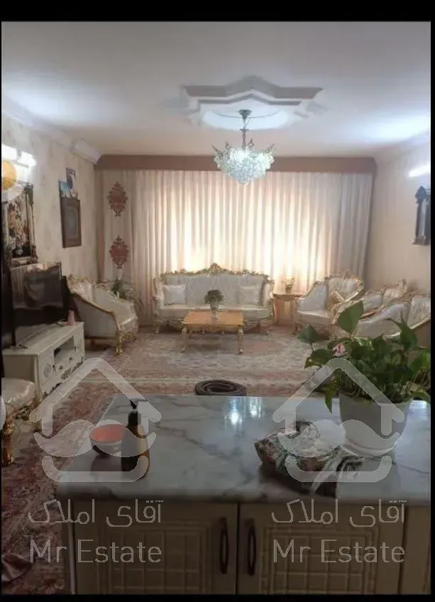 آپارتمان/دو واحد سرجلو/سند ششدانگ ملکی/پارکینگ اختصاصی