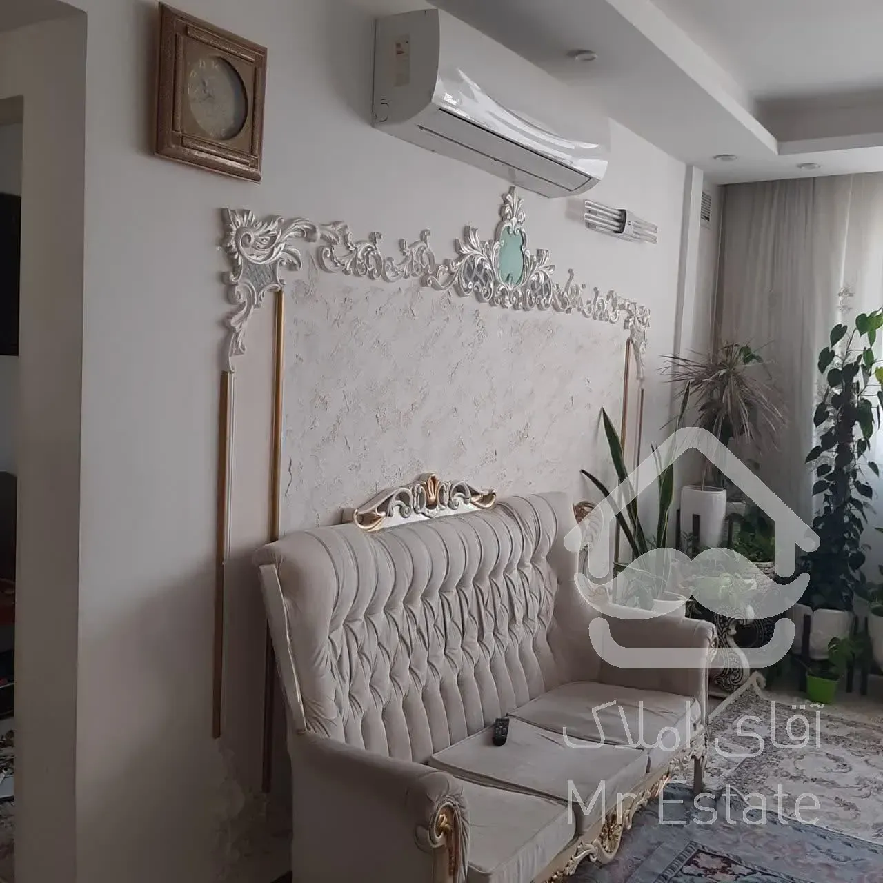 آپارتمان تک واحد پارکینگ بدون مزاحمت فول امکانات واقع در خیام40