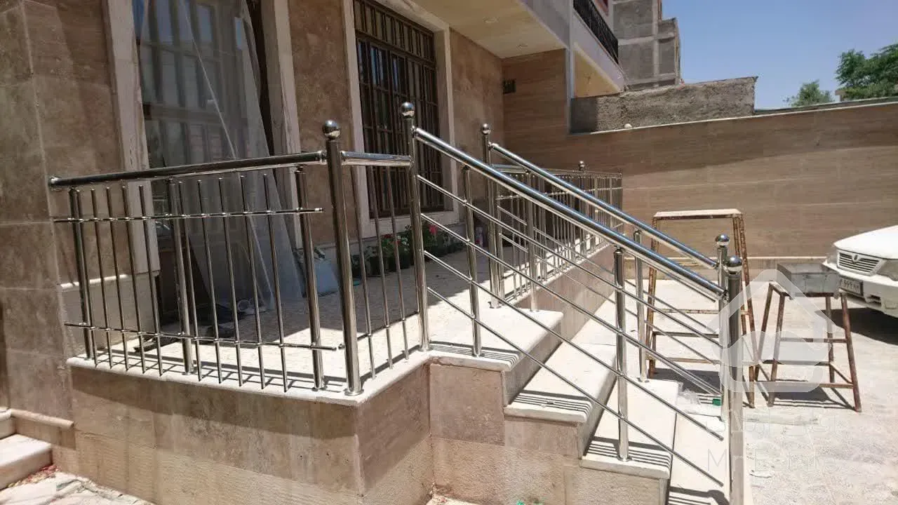 رهن کامل طبقه اول ویلایی دوطبقه