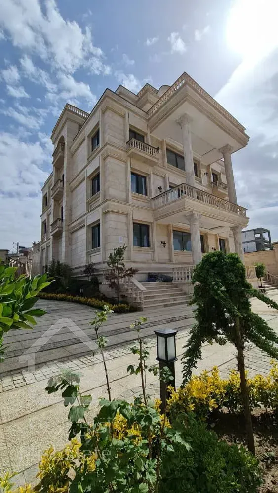 1142 متر ویلا چهار طبقه هشت بهشت دماوند