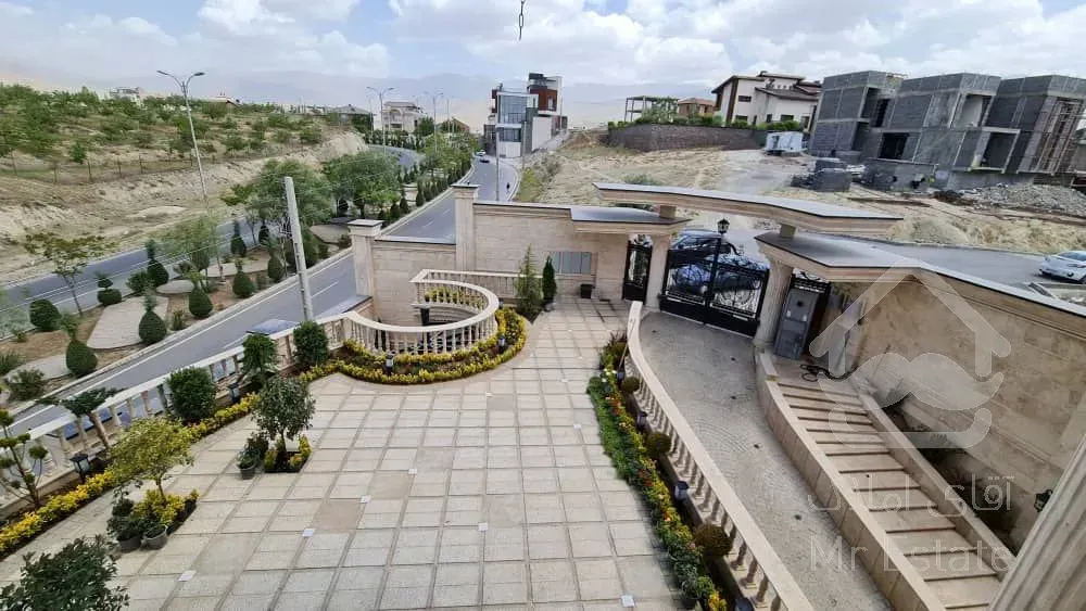 1142 متر ویلا چهار طبقه هشت بهشت دماوند