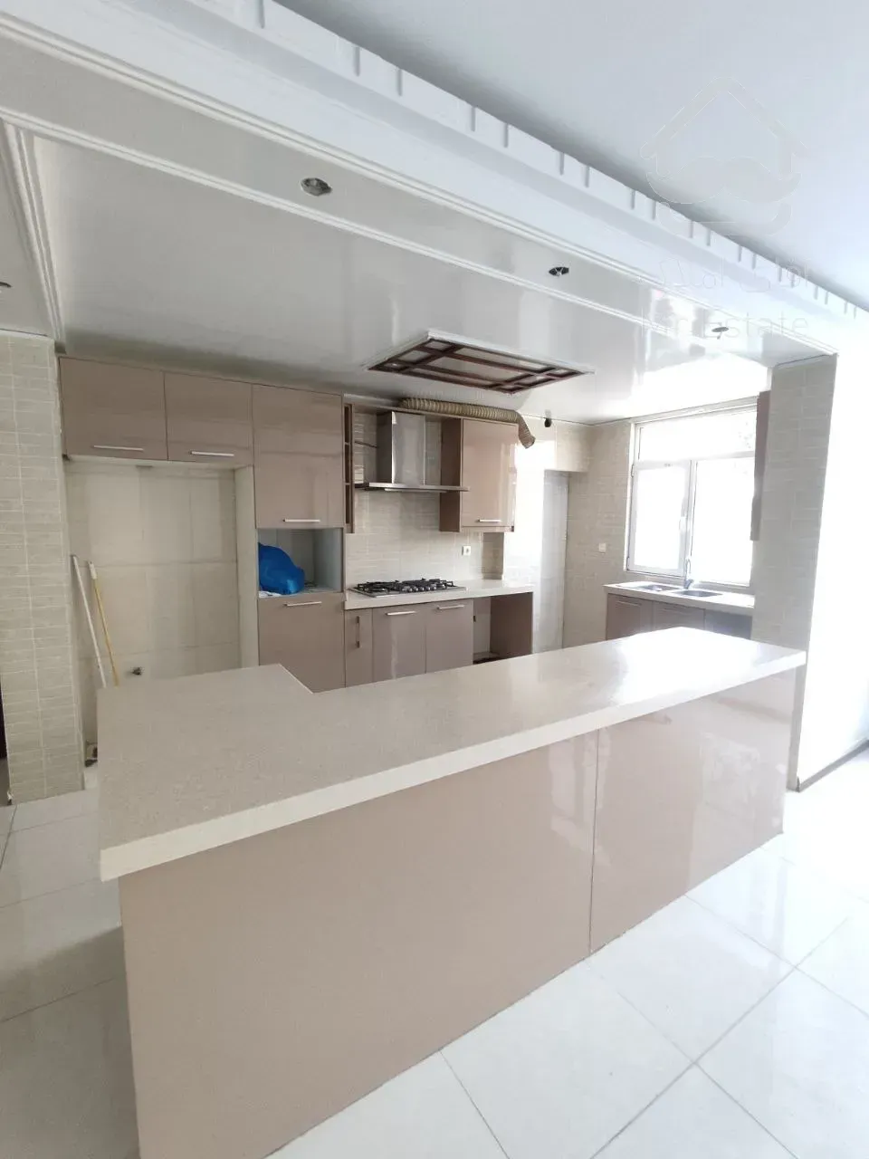 اجاره 140 متری جهانتاب