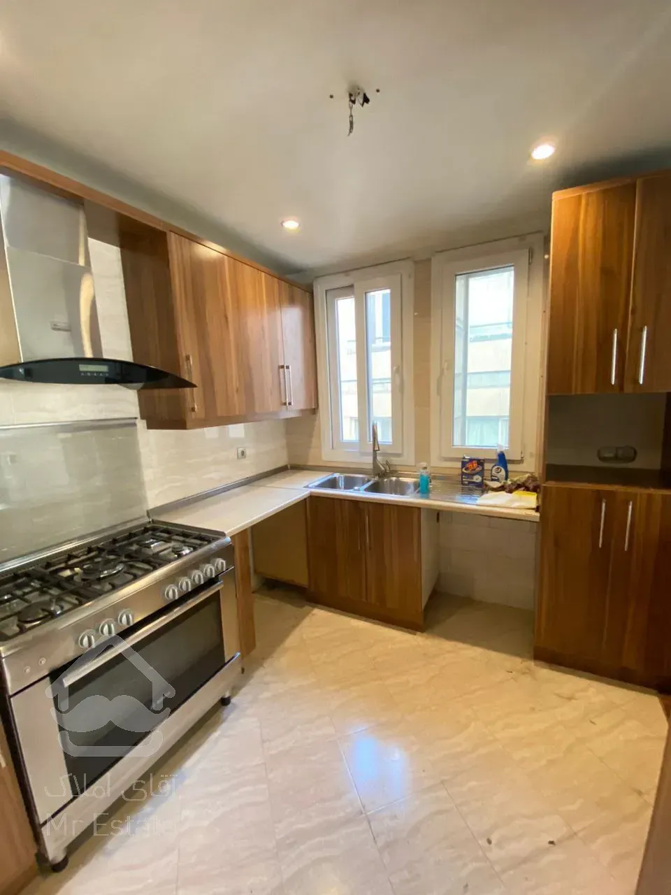 فروش  60 متر اختیاریه