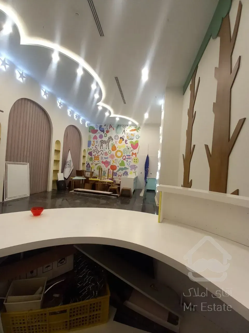 پیش فروش رونیکا مال میرزا بابایی ،ویترین مدرن کسب و کار شما