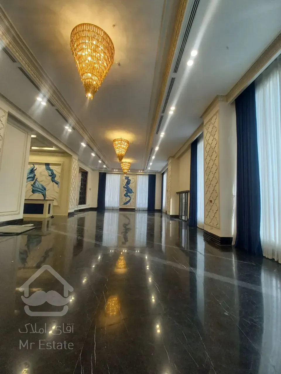 پیش فروش اداری 69 متری در رونیکا پالاس غروی ، لابی شیک ومجلل