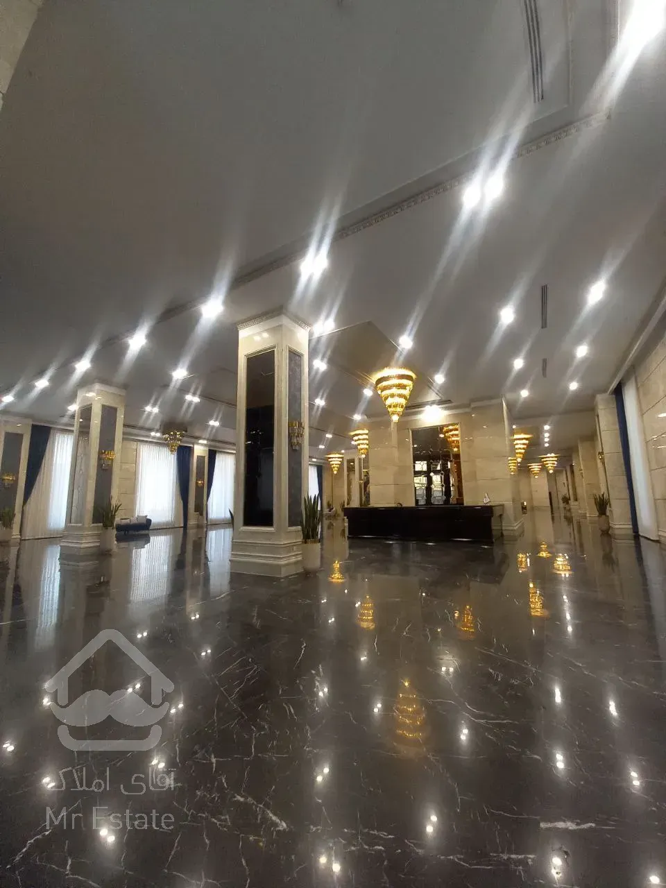 فروش اداری 82 متری در رونیکا پالاس غروی ، فول امکانات در غرب تهران