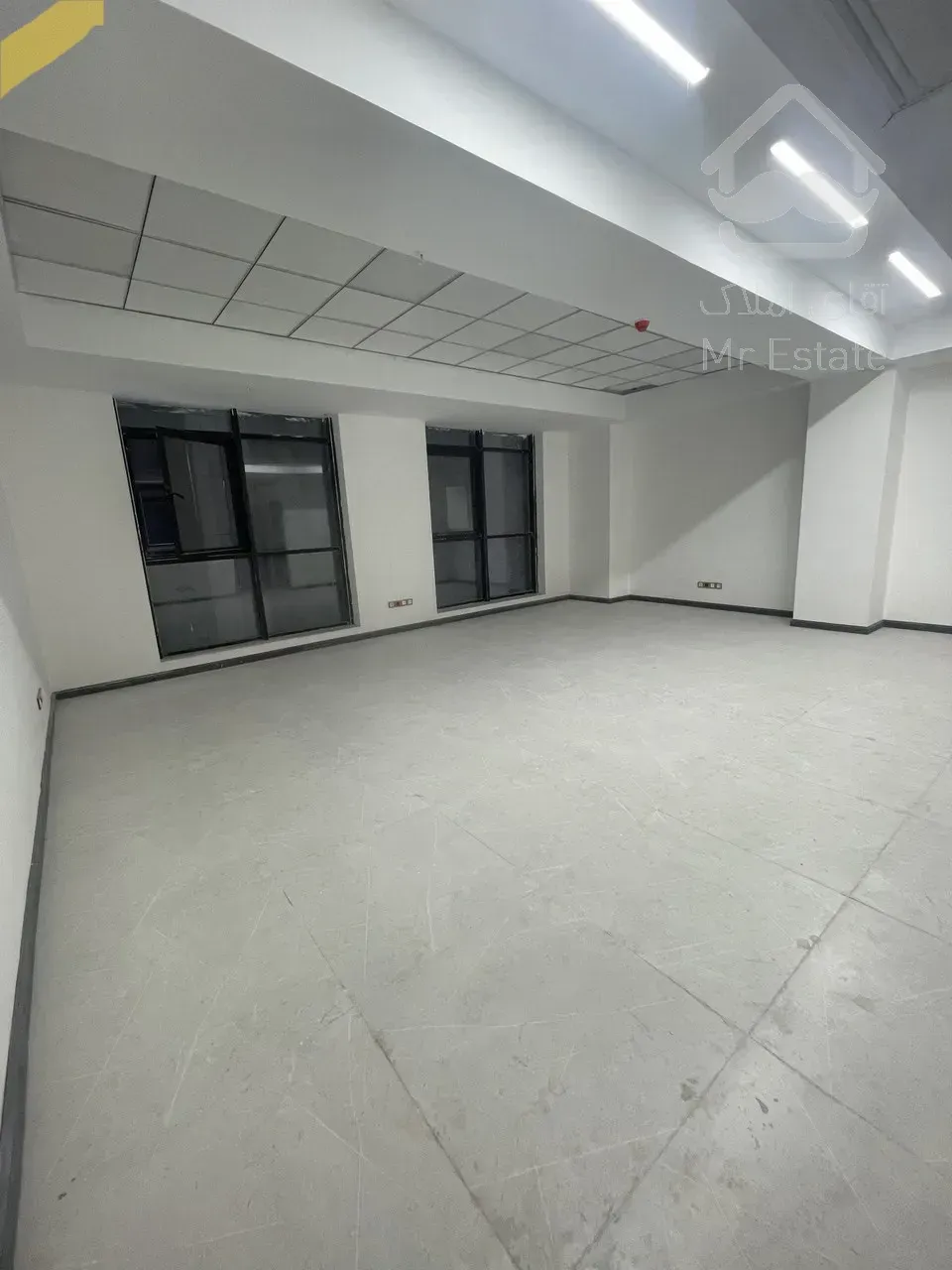 فروش واحد81متری اداری/سند اداری/فول امکانات/پارکینگ/اقساط