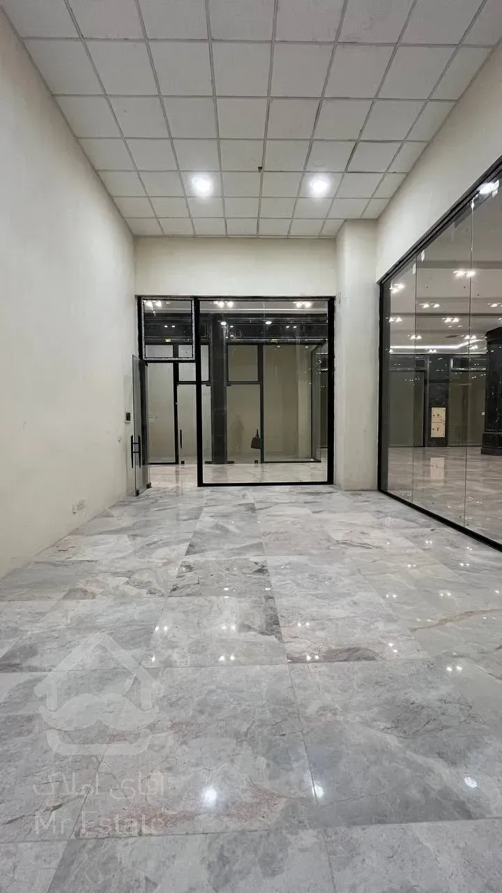 رهن و اجاره واحد تجاری 36 متری جنب ایستگاه مترو در منطقه هروی