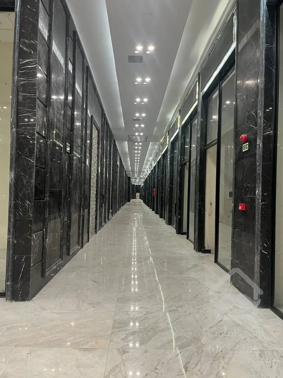 فروش واحد تجاری 37 متری در منطقه پاسداران با شرایط ویژه