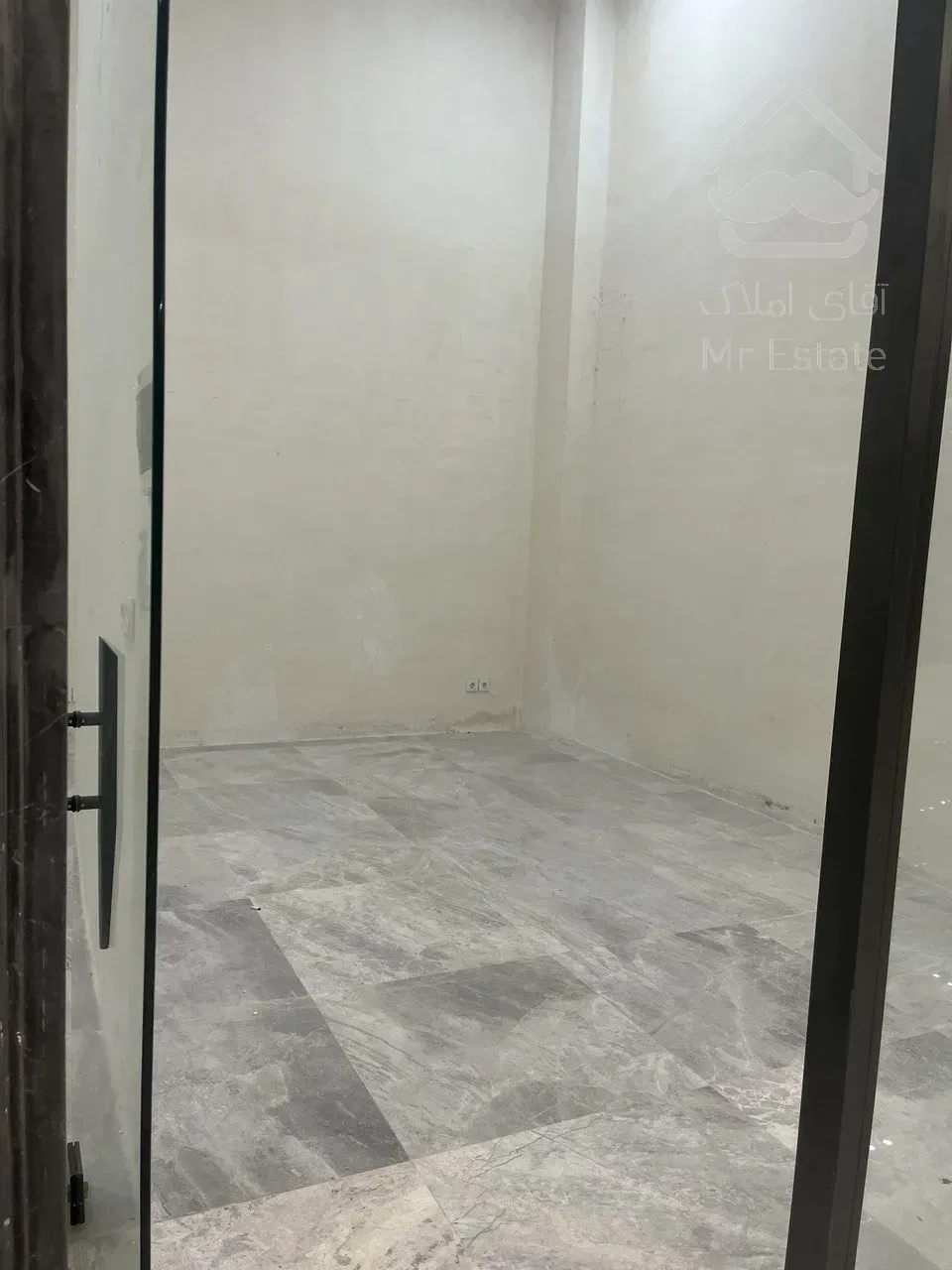 فروش مغازه 17 متری در رونیکا مال پاسداران با شرایط پرداخت استثنائی