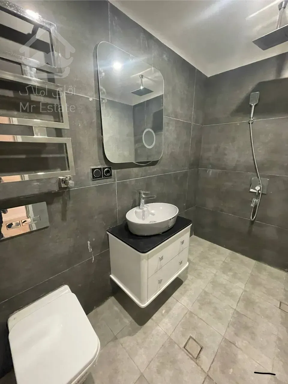 پیش فروش واحد مسکونی  دو خوابه /بزرگراه خرازی/ پروژه حاج رحیم قربانی