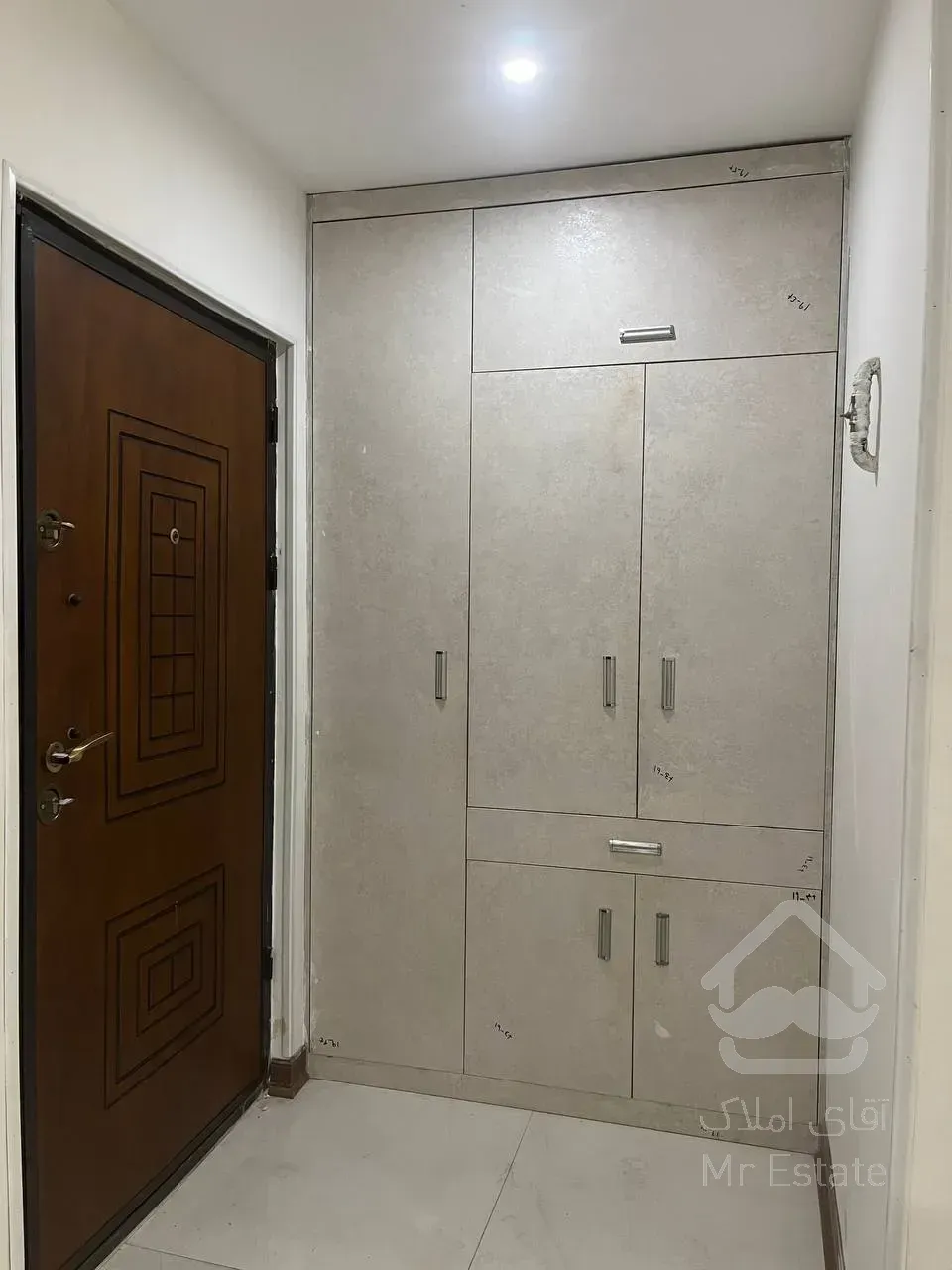 فروش واحد 195 متر شیک رونیکاپالاس در هروی