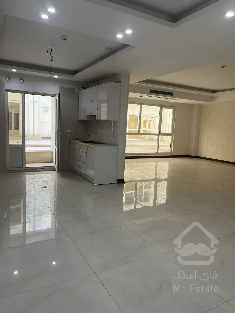 فروش واحد شیک 195 متر رونیکاپالاس در هروی