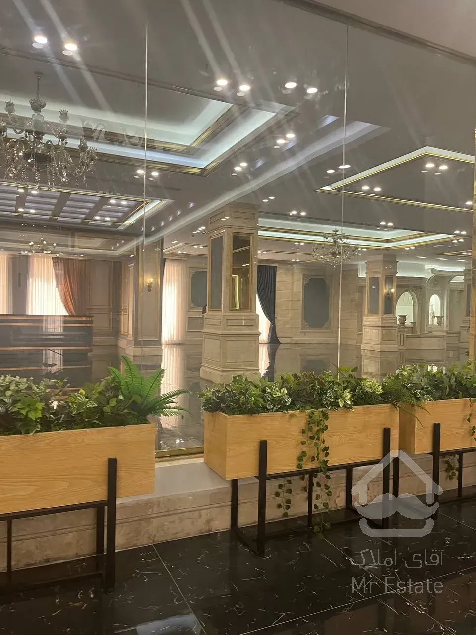 فروش واحد شخصی ساز 111 متر رونیکاپالاس در بلوار ارتش