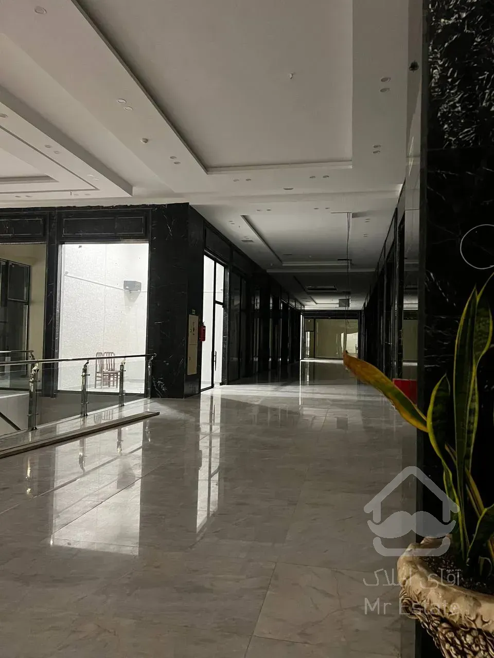 پیش فروش واحد تجاری 31 متری در پونک با شرایط اقساطی