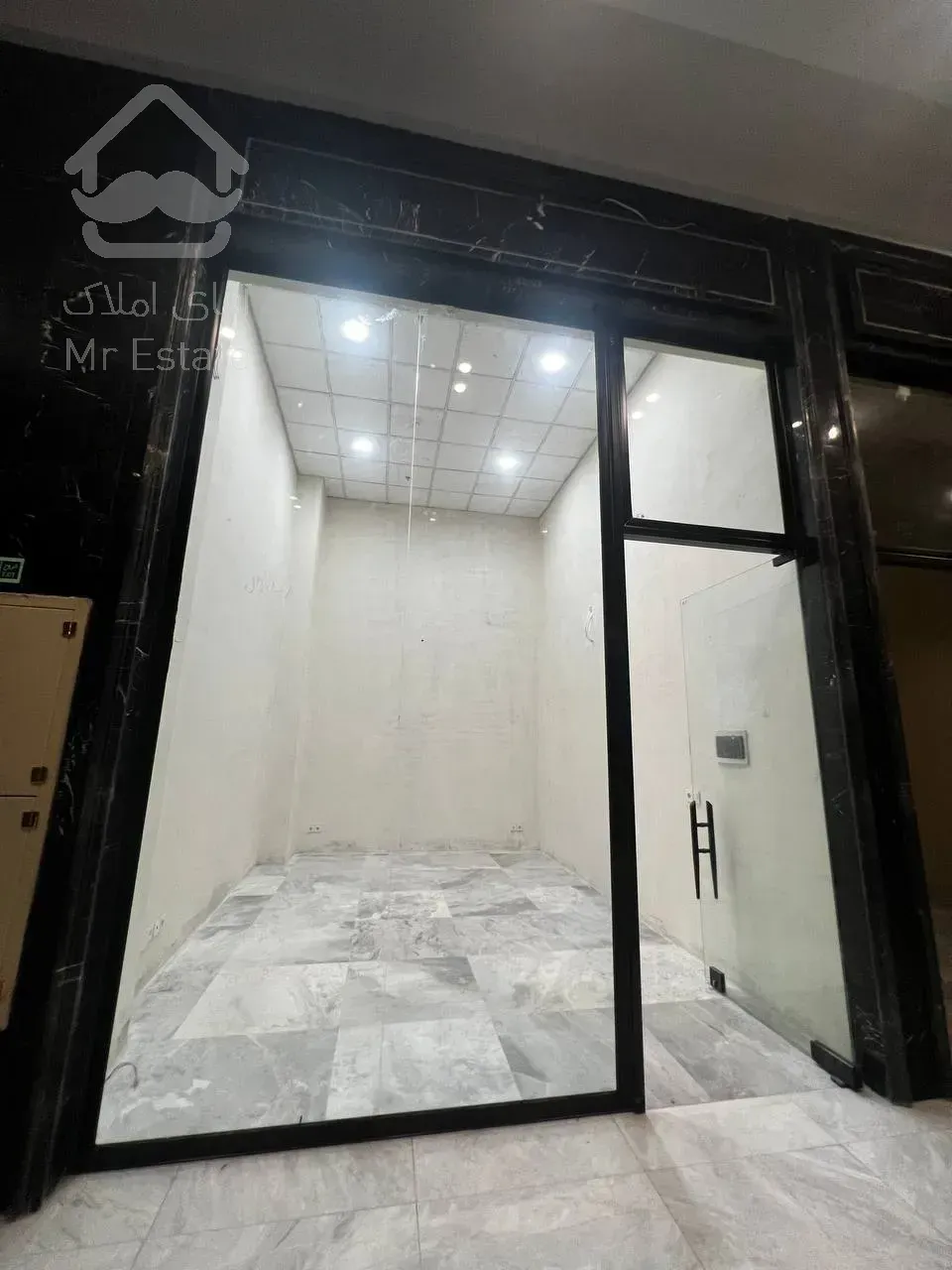 پیش فروش مغازه 33 متری در رونیکاپالاس پونک