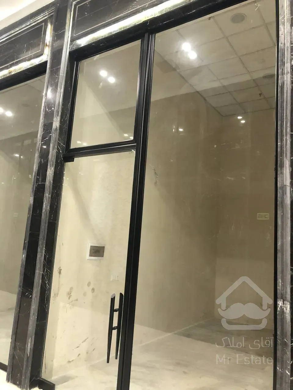 اجاره مغازه اکازیون در رونیکا مال پاسداران