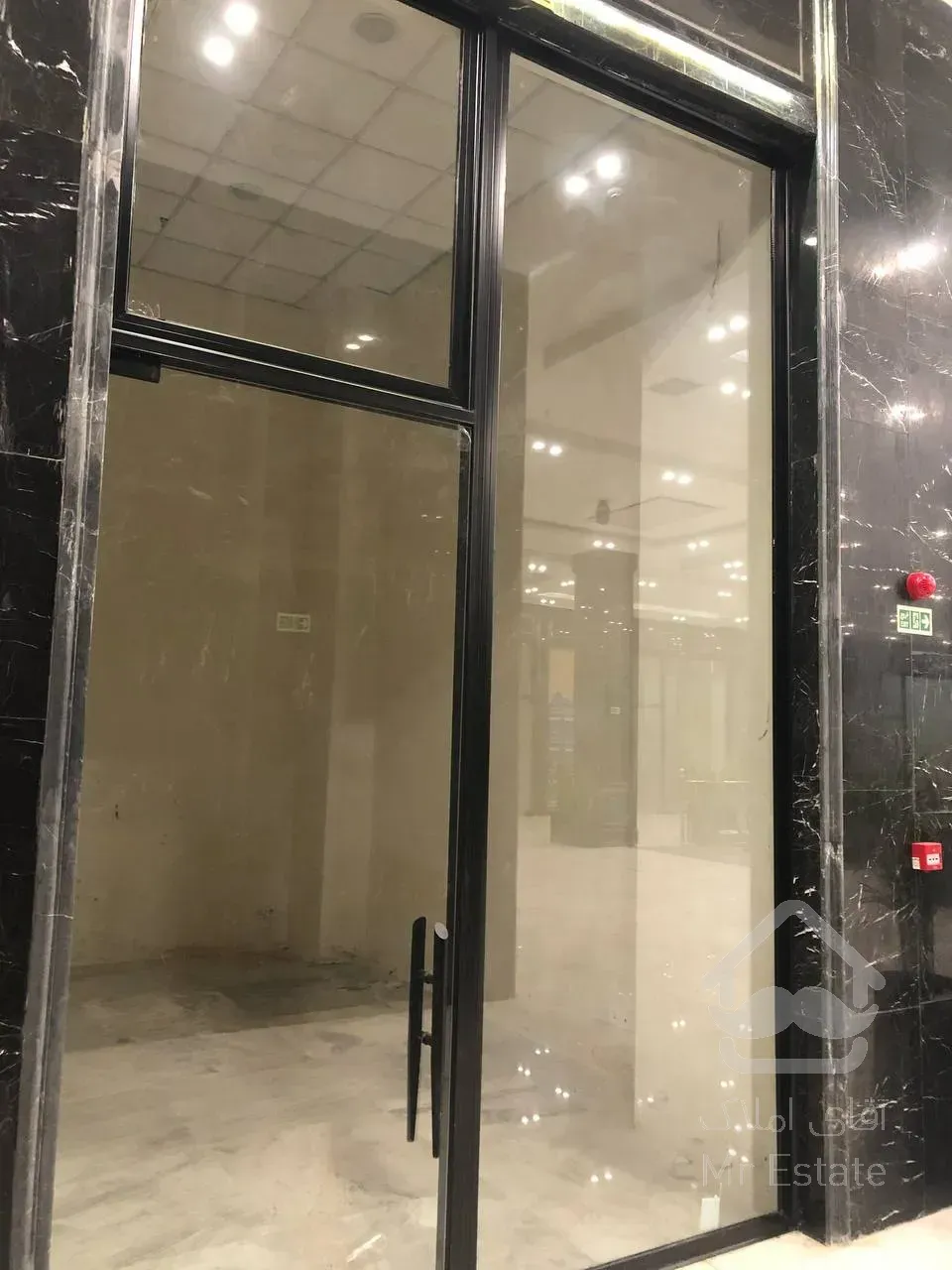 فروش مغازه با شرایط پرداخت آسان در رونیکا مال هروی