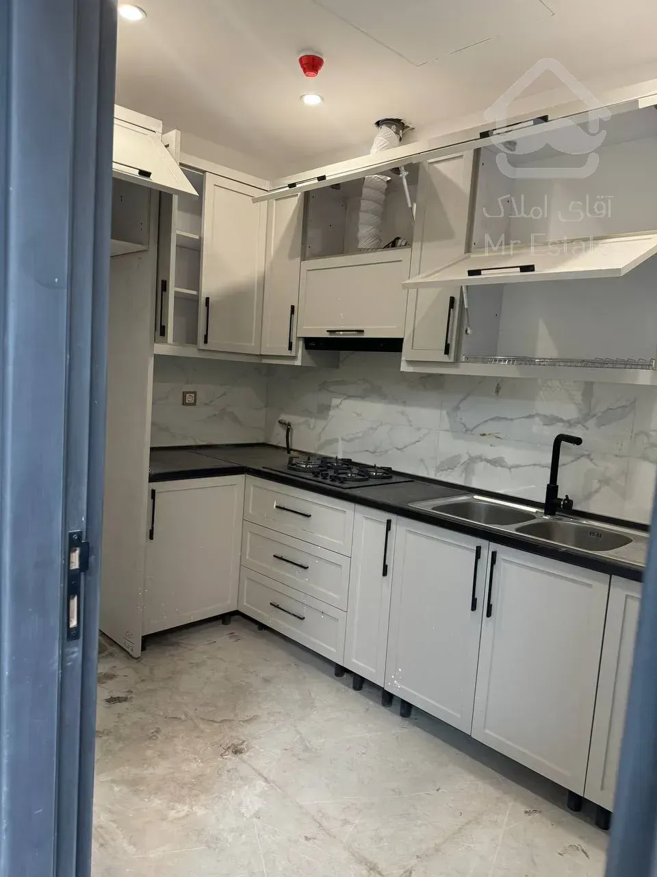 فروش اداری با شرایط 6 ماهه