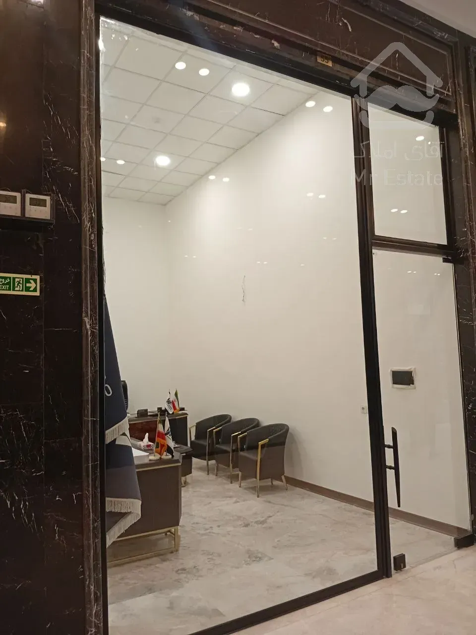 رهن و اجاره واحد تجاری 25 متری نزدیکی ایستگاه مترو در منطقه هروی