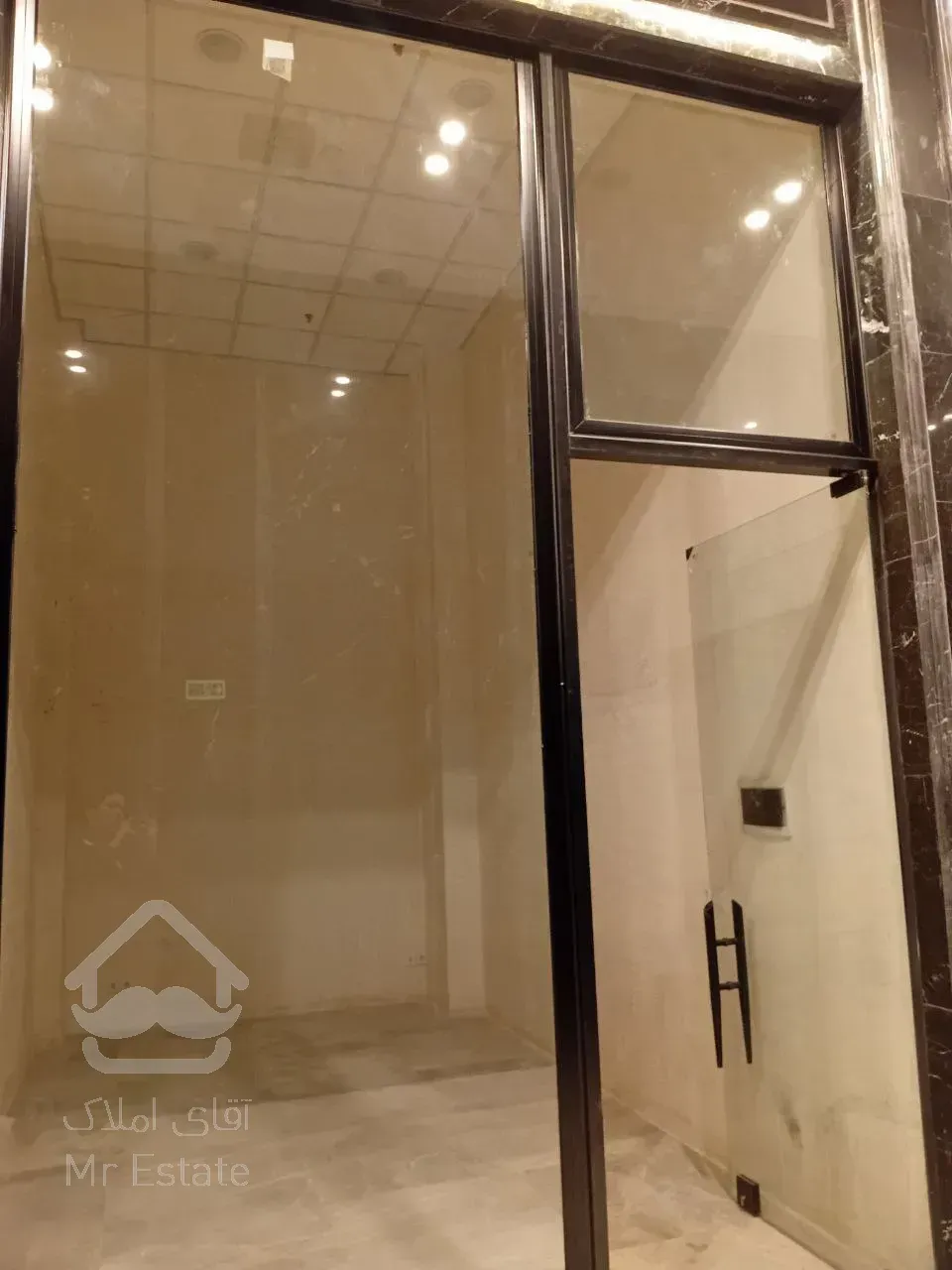 پیش فروش واحد تجاری رونیکاپالاس میرزابابایی بهترین موقعیت پاخور بی نظیر