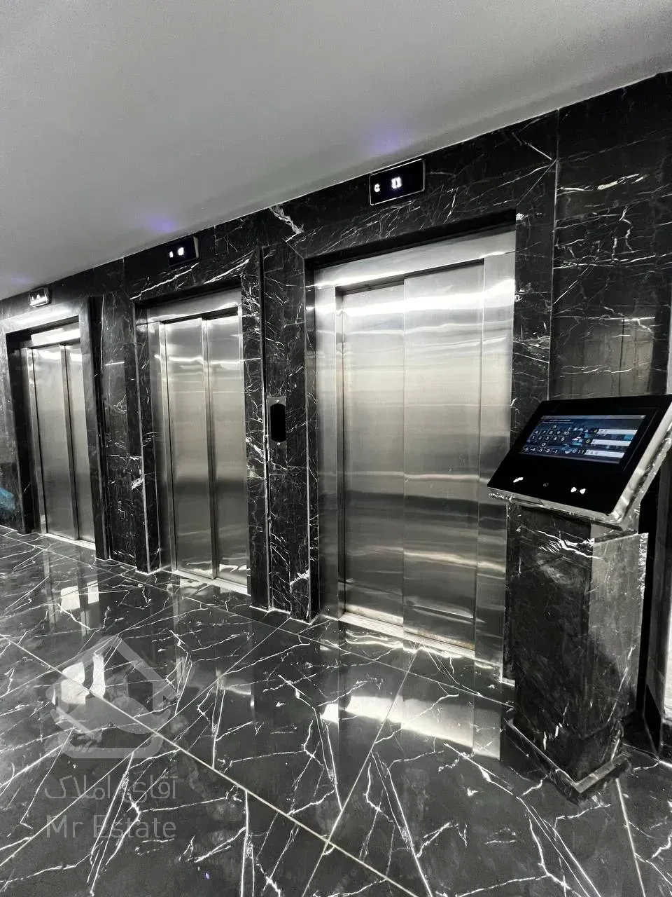 پیش فروش در برج تجاری پونک فرصت ویژه به صورت اقساط برای طلافروشان