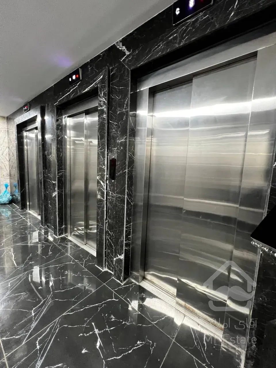 فروش 190 متر اداری در پارک اداری غروی  با سند اداری پونک