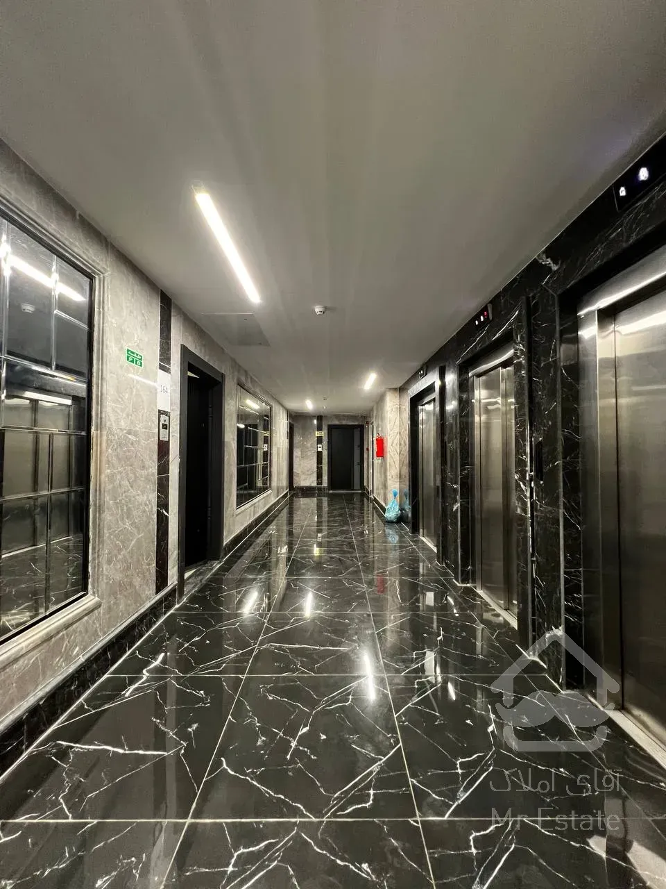 فروش 190 متر اداری در پارک اداری غروی  با سند اداری پونک