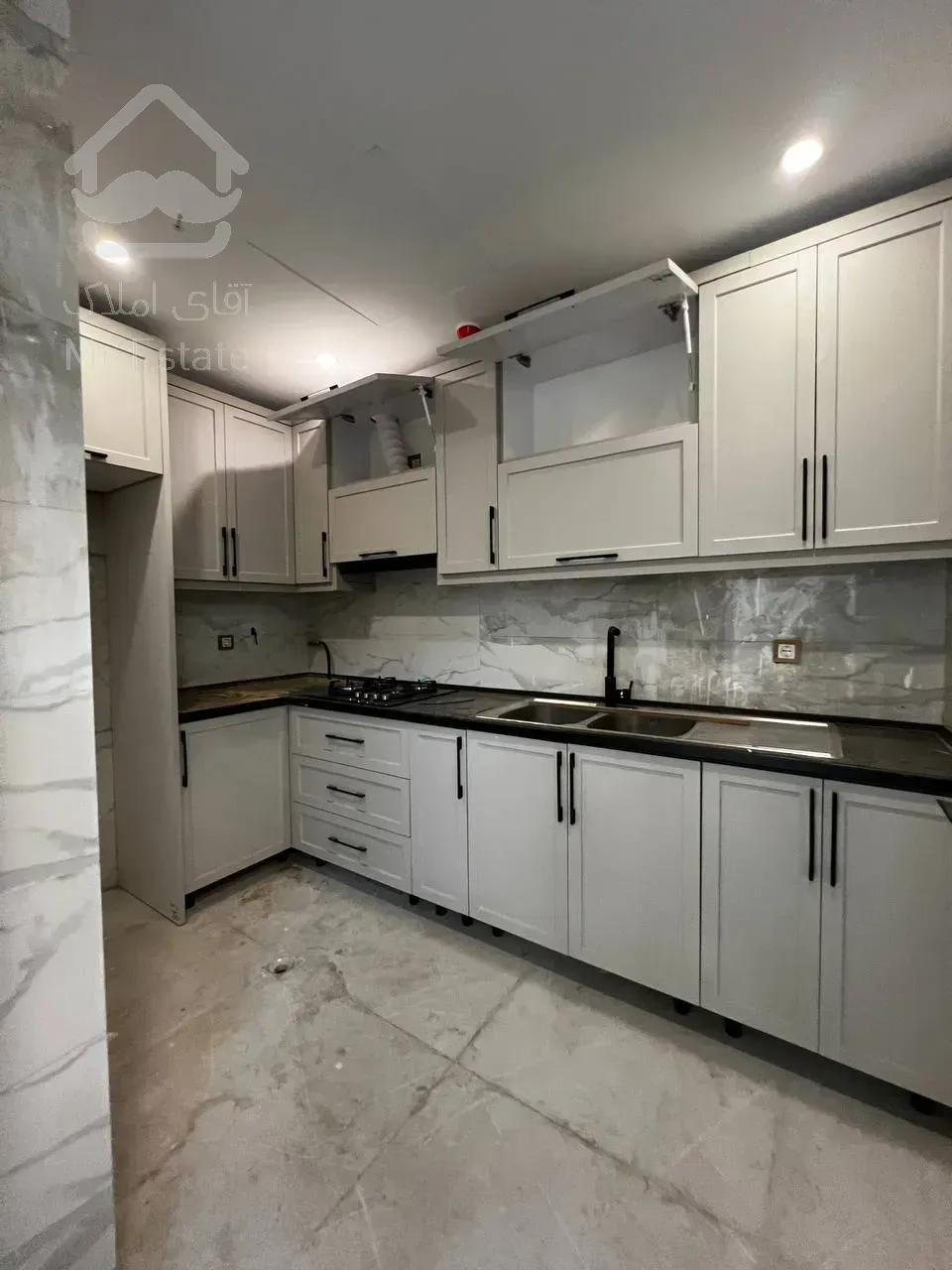 فروش 190 متر اداری در پارک اداری غروی  با سند اداری پونک