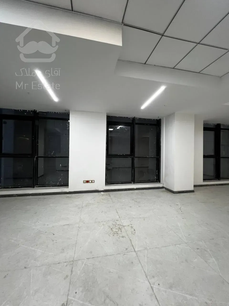 فروش اداری 84 متری با امکانات هتلینگ مناسب برای کسب و کار شما