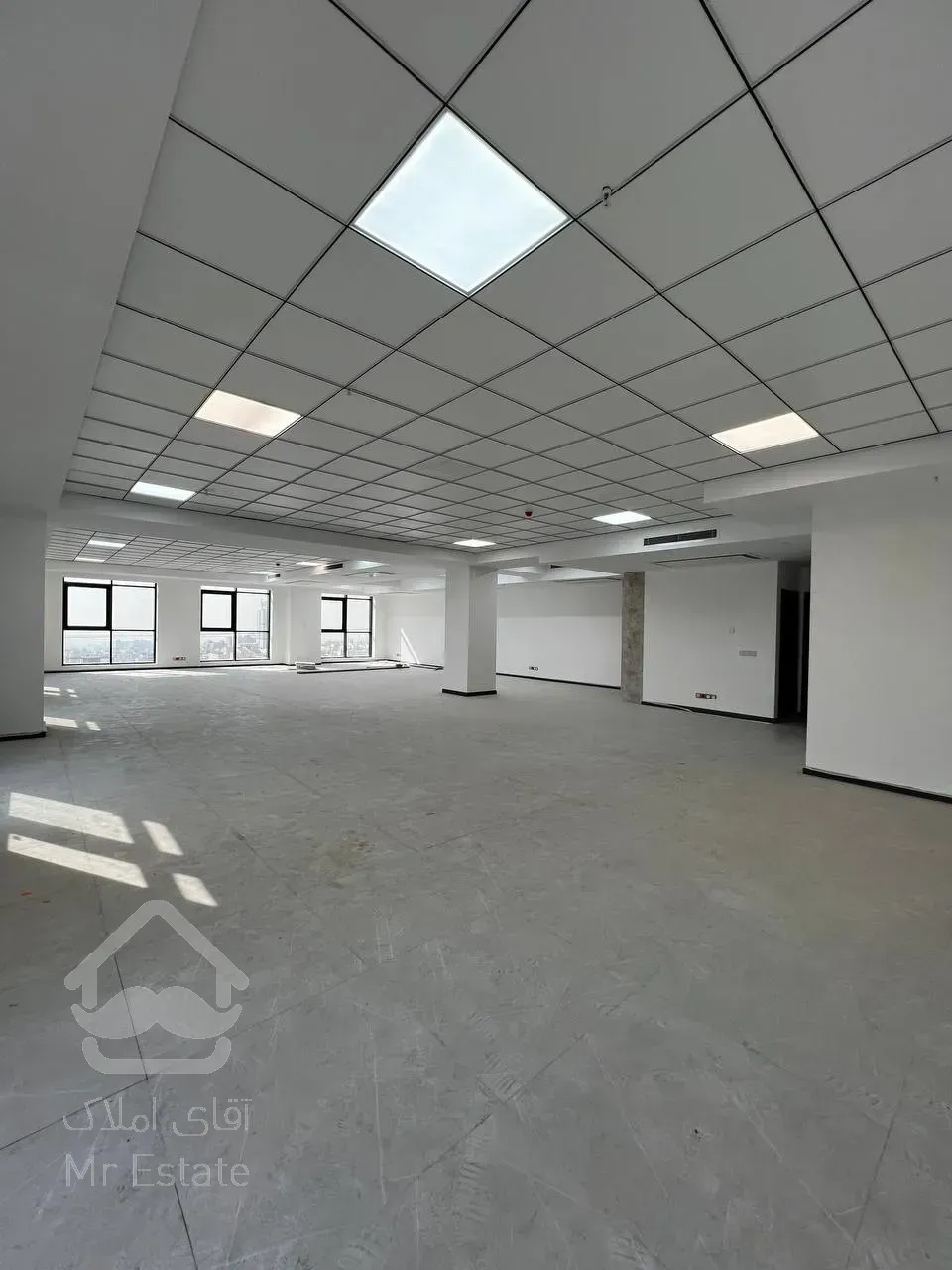 فروش واحد اداری  82 متری فلت در اشرفی اصفهانی / پارک اداری غروی