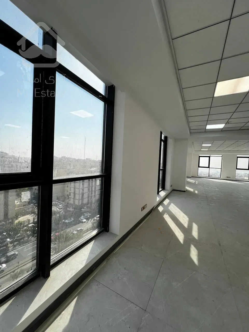 فروش اداری 219متر با قیمت استثنایی و امکانات بالا در تنها پارک اداری در ایران