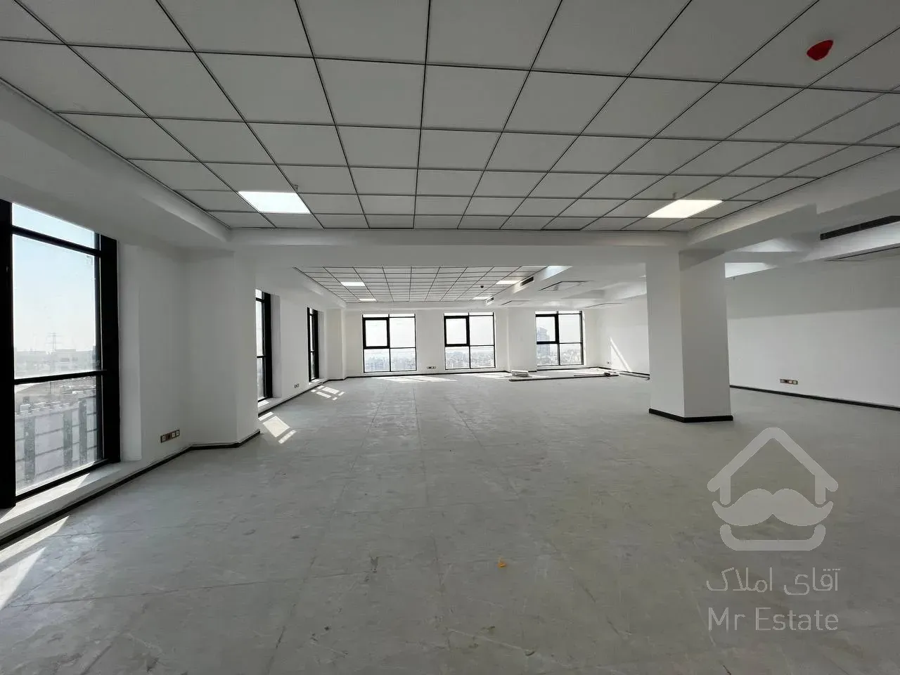 فروش اداری81متر در پونک/فلت/سیستم تمام هوشمند/سند اداری