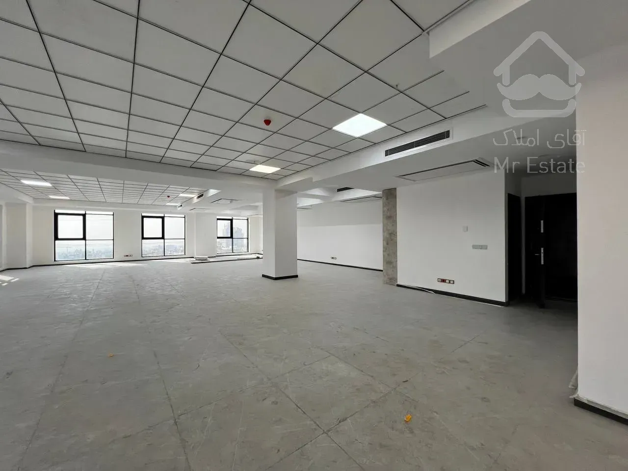 فروش اداری در پونک/169متر/سیستم تمام هوشمند/سند تک برگ  اداری/دسترسی24ساعته به واحد