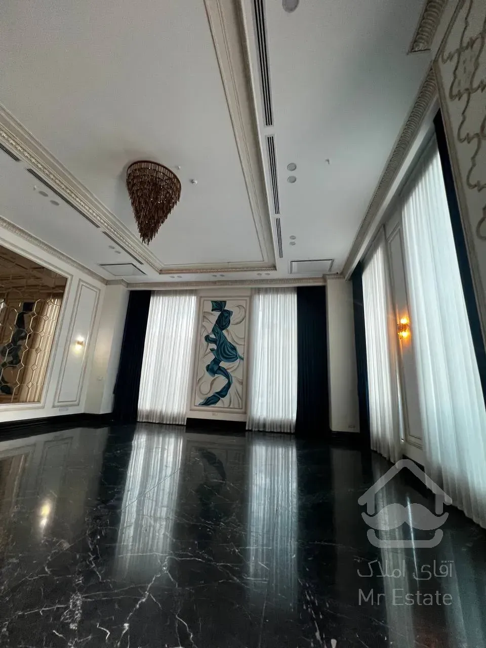 فروش اداری در پونک/197متر/سیستم تمام هوشمند/سند تک برگ  اداری/دسترسی24ساعته به واحد