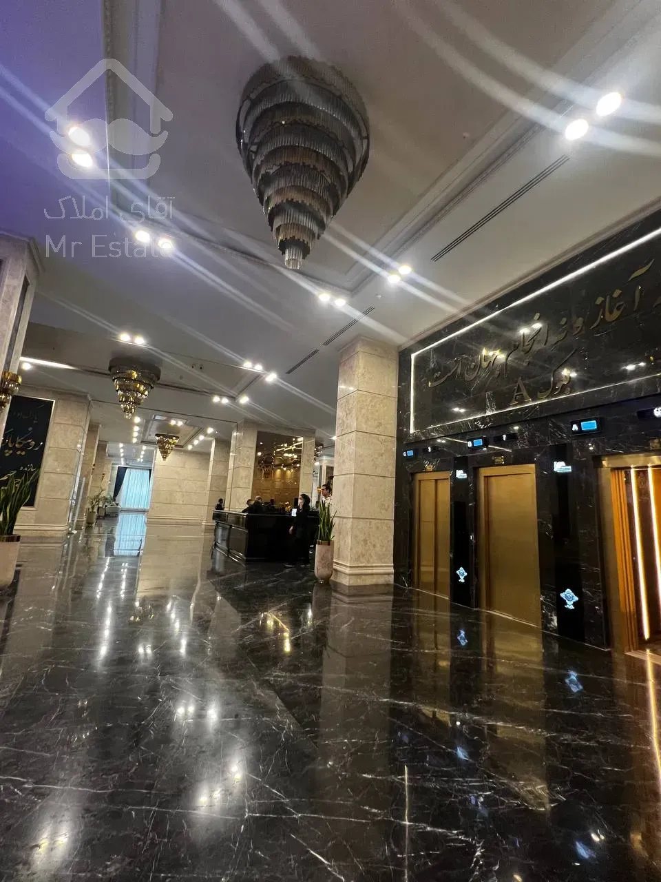 رونیکا مال، ویترین مدرن کسب و کار شما/35متر