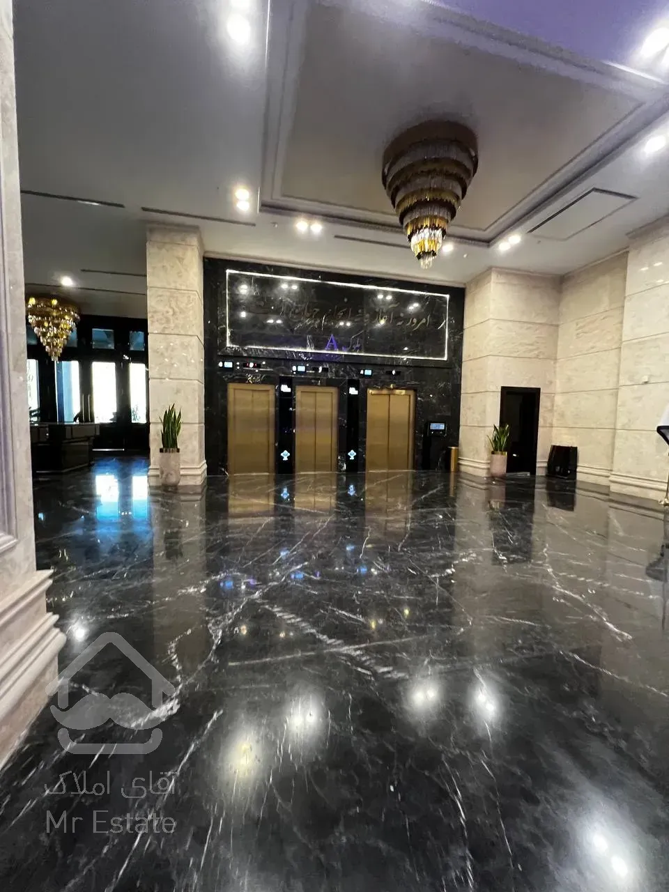 پیش فروش یک باب مغازه 18متری مناسب صنف طلا