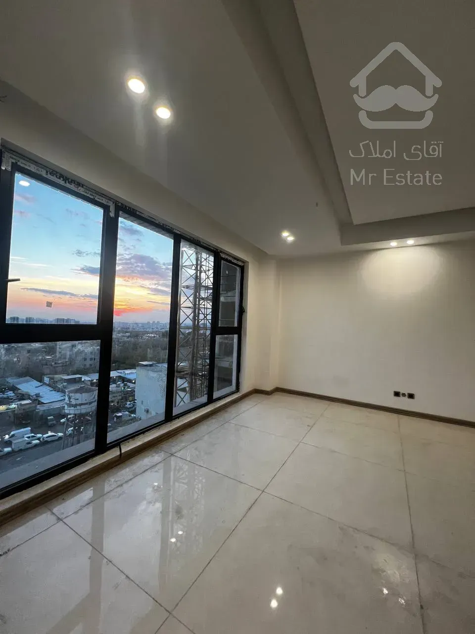 پیش فروش واحد 68 متری 2 خواب با امکانات فول هتلینگ در پونک