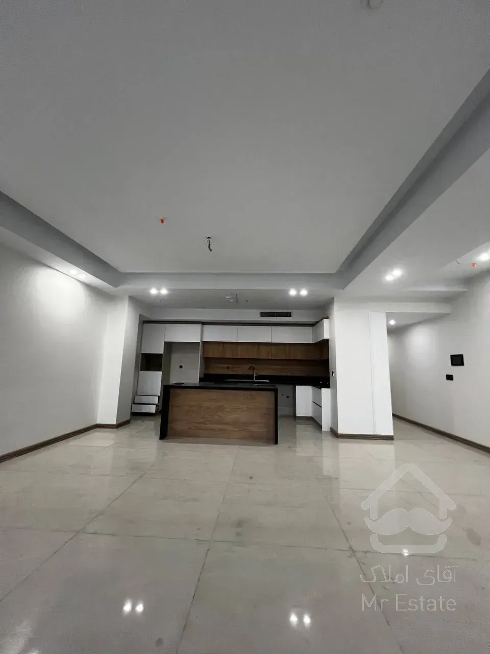 پیش فروش واحد 68 متری 2 خواب با امکانات فول هتلینگ در پونک