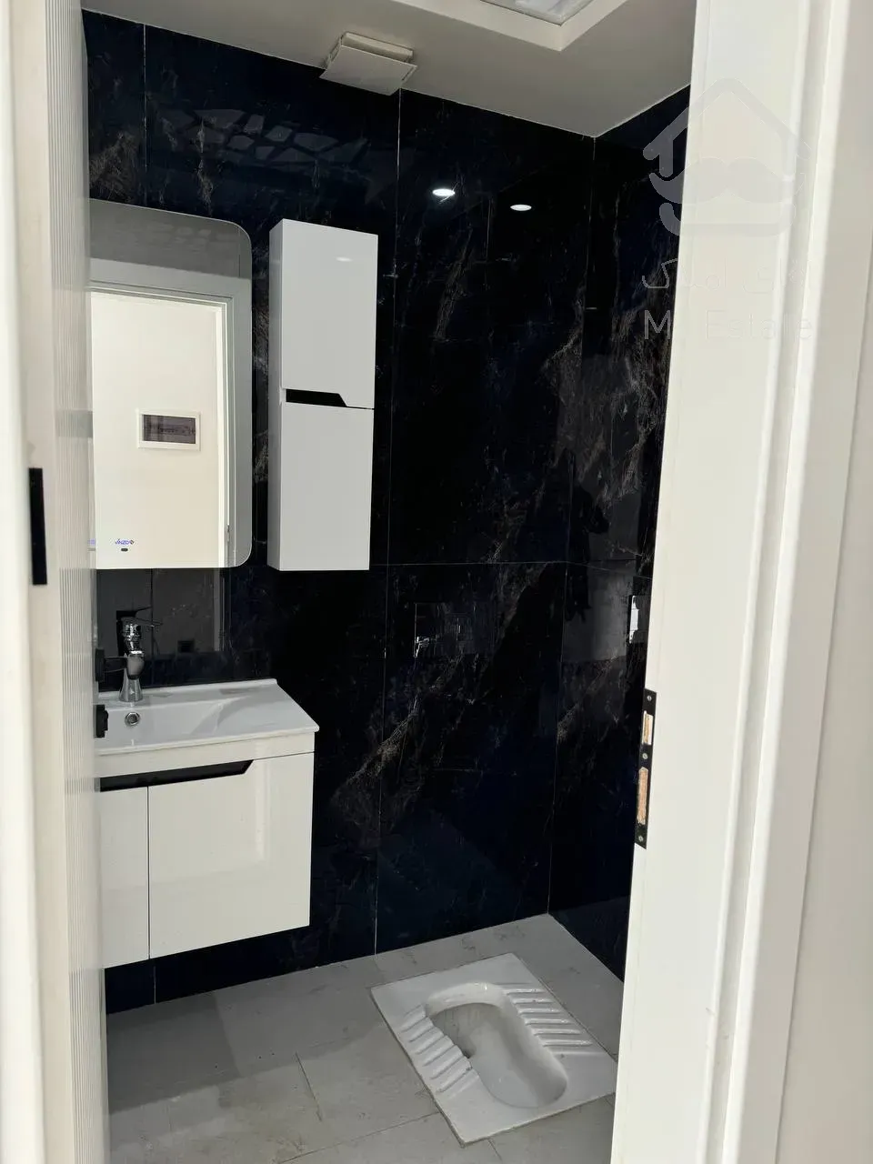 خانه ۱۱۶ متری در شرق تهران با استخر و بیلیارد | پروژه لاله