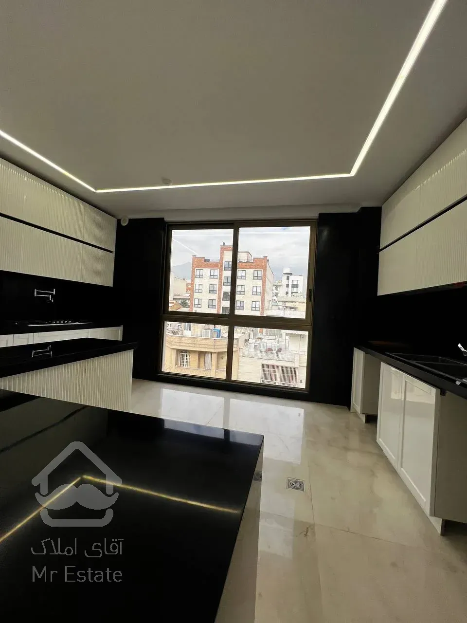 فروش یکجا واحدهای تجاری و مسکونی در شیخ بهایی