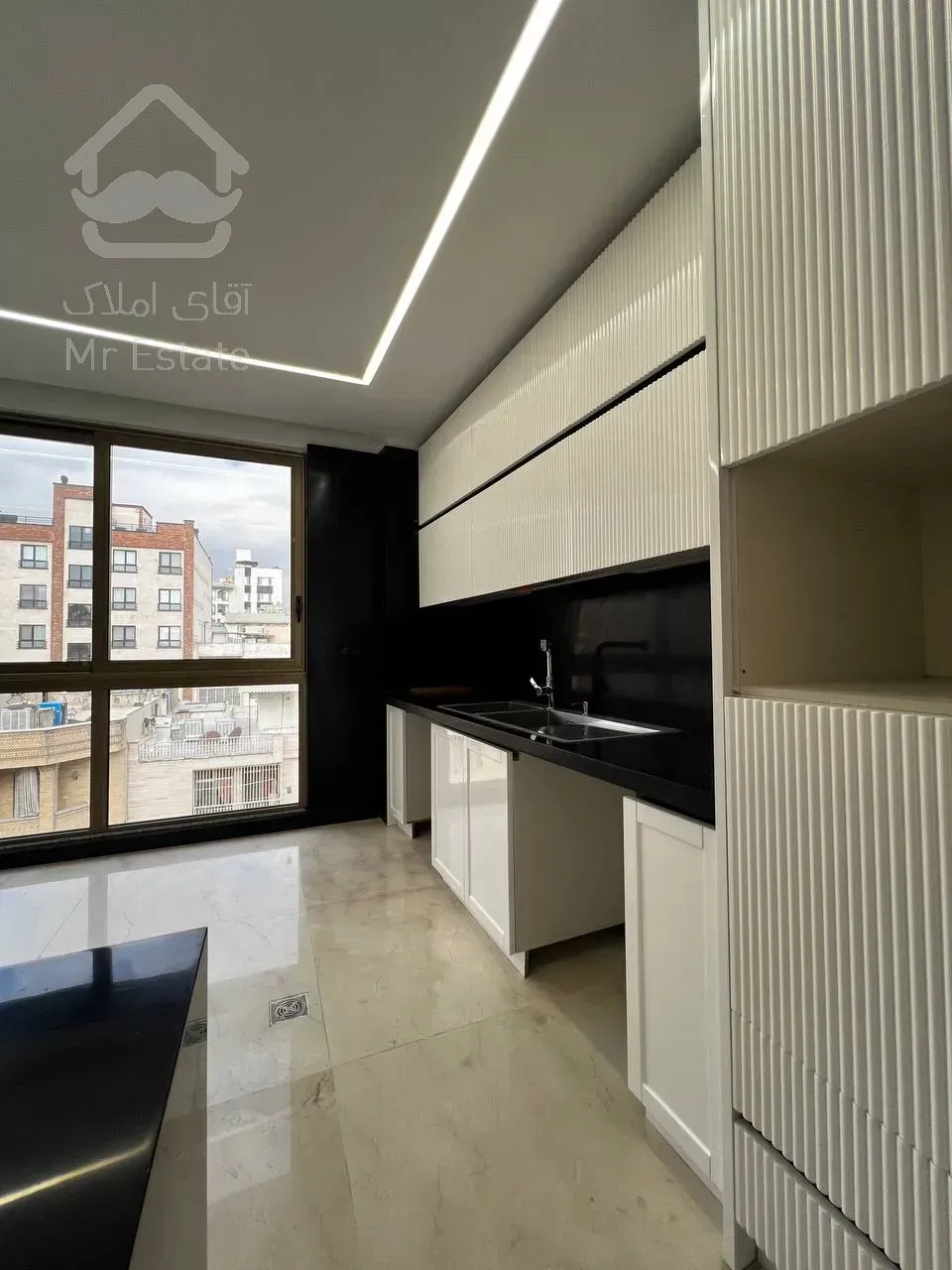 فروش یکجا واحدهای تجاری و مسکونی در شیخ بهایی