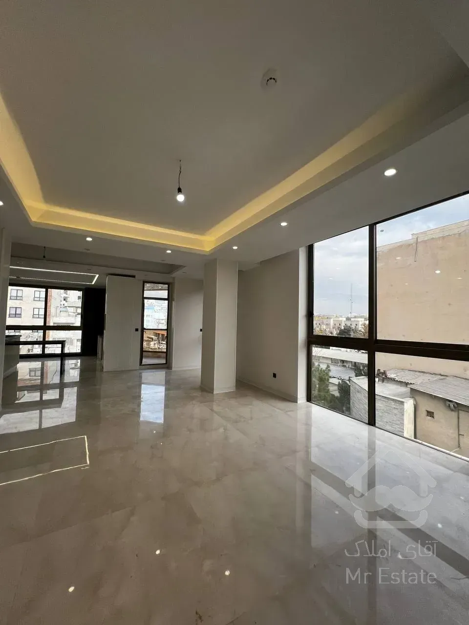 فروش یکجا واحدهای تجاری و مسکونی در شیخ بهایی