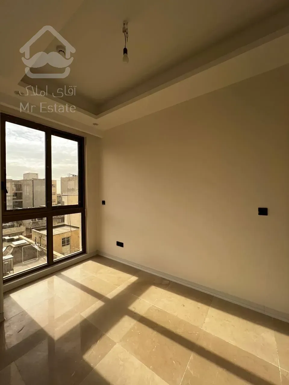 با لاله، هر روزت از سالن ماساژ تا استخر شروع میشه