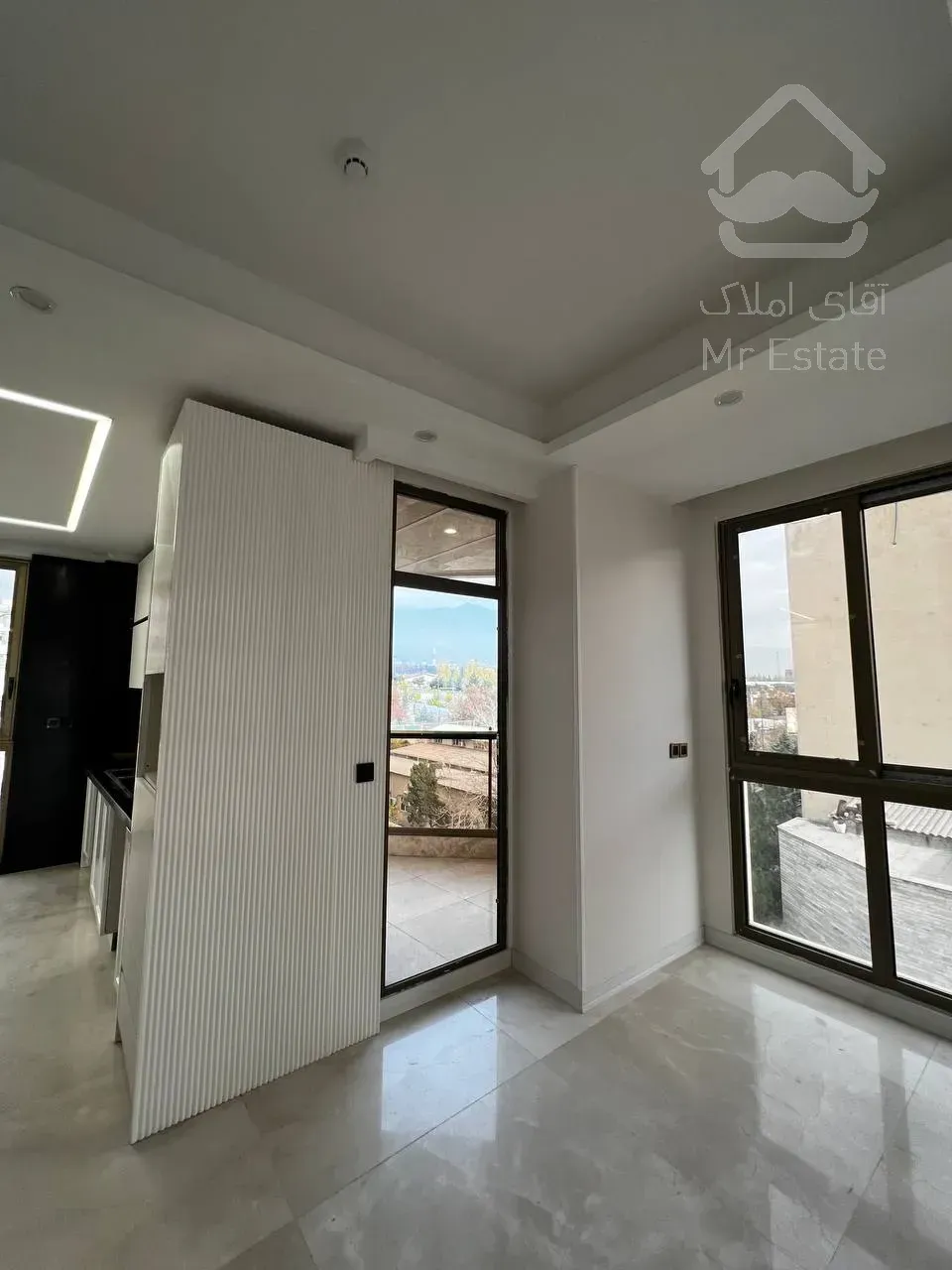 فروش آپارتمان 5 طبقه همراه دو باب مغازه به صورت یکجا در رونیکا پالاس سئول