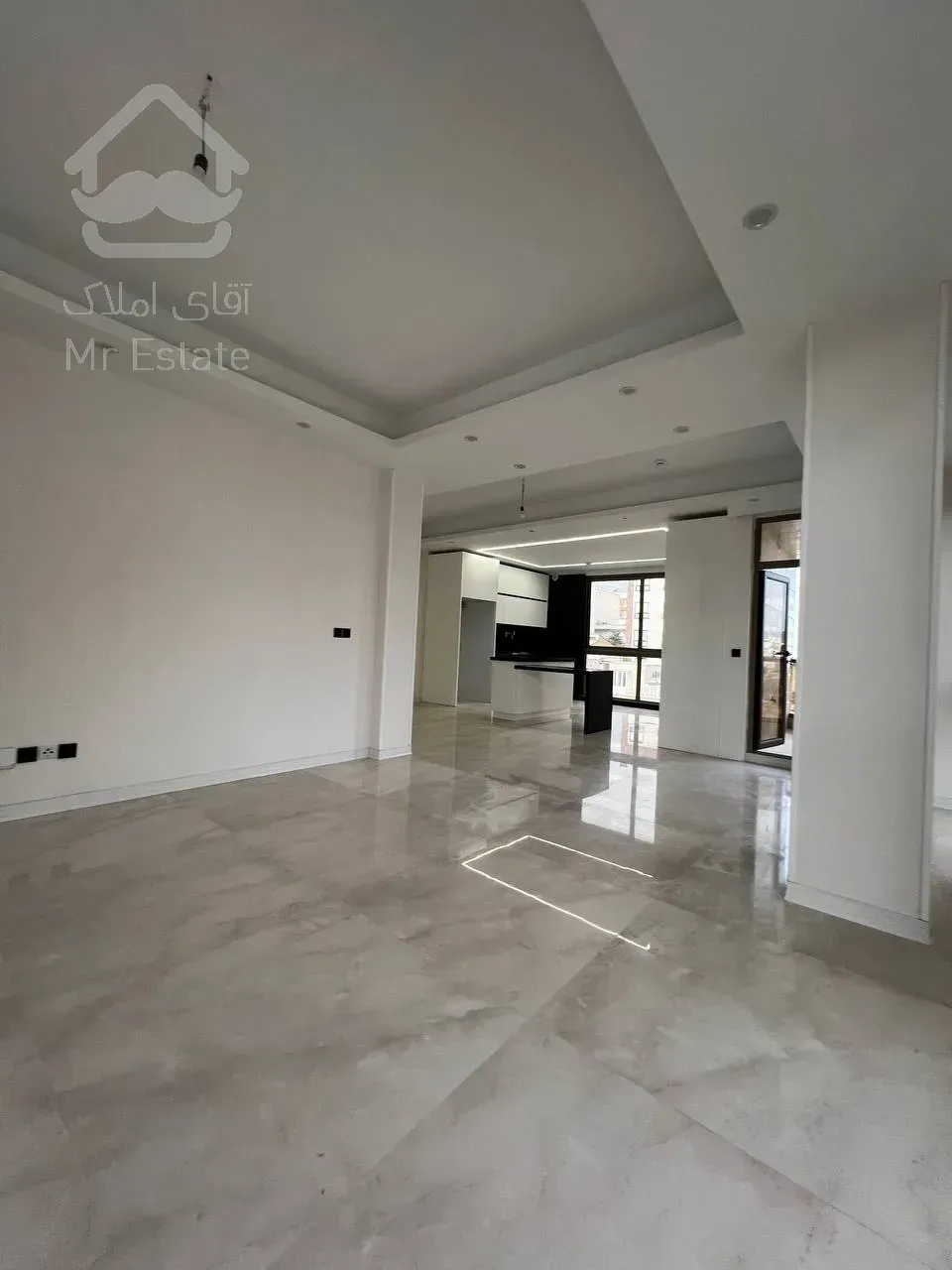 فروش آپارتمان دو خواب در 5 طبقه مجزا همراه با دو باب مغازه در رونیکا پالاس سئول