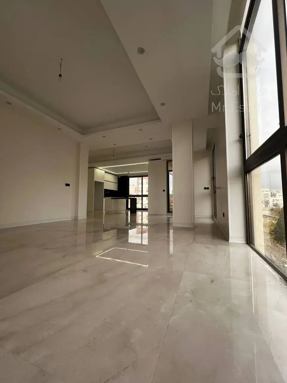 فروش آپارتمان دو خواب در 5 طبقه مجزا همراه با دو باب مغازه در رونیکا پالاس سئول